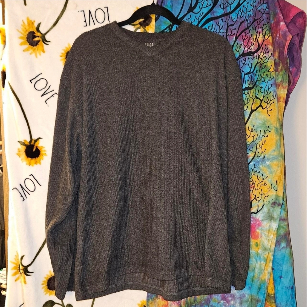 Crazy Horse Men's sweater. Size looks to fit L-XL Tag is ripped.